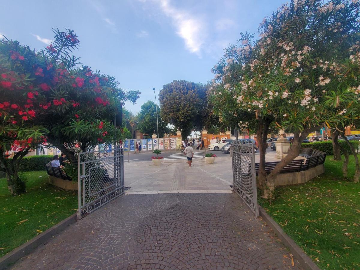 צ'יביטאנובה מארקה B&B Lido Apartament 10A מראה חיצוני תמונה